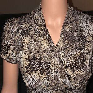 Ills California Polyester patterned blouse.